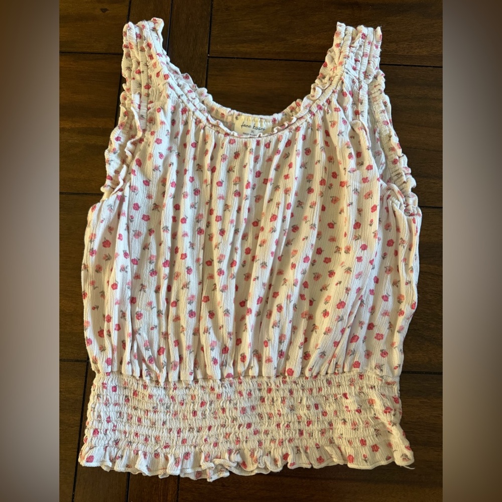 Face kisses Pink Floral Sleeveless Blouse
